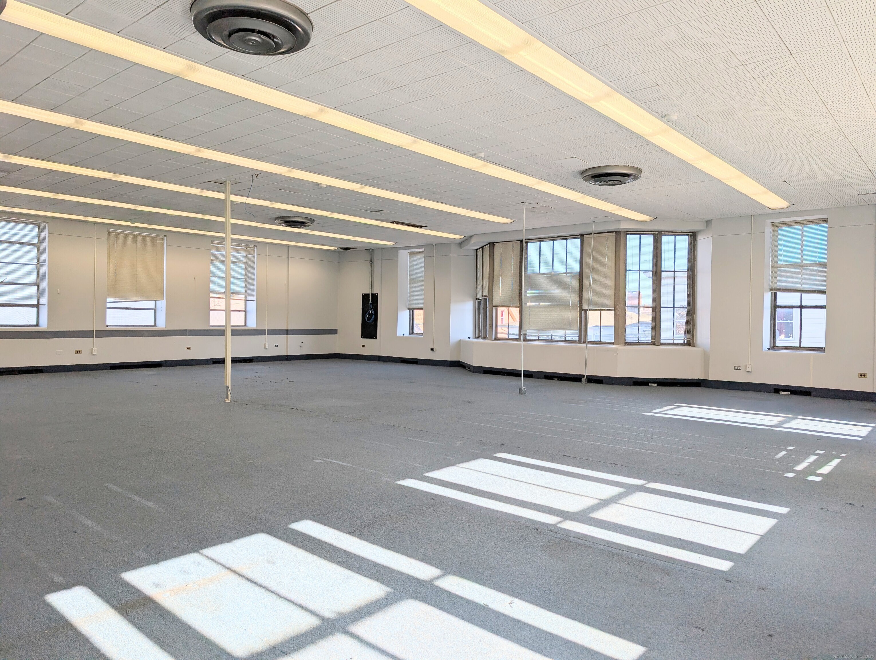 1071 East Main Street Bridgeport CT 06608