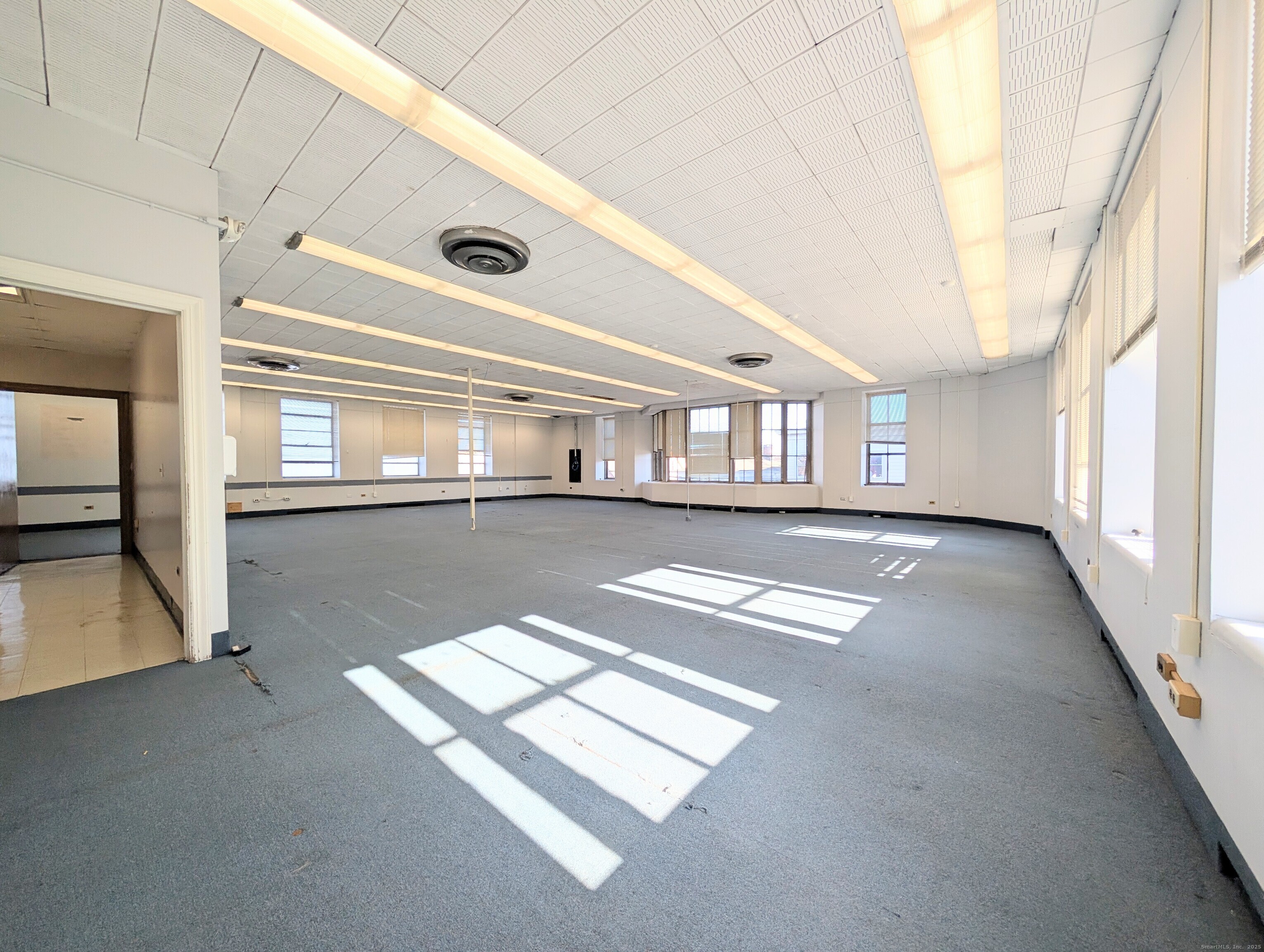 1071 East Main Street Bridgeport CT 06608
