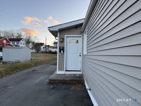 615 East Main Street Meriden CT 06450