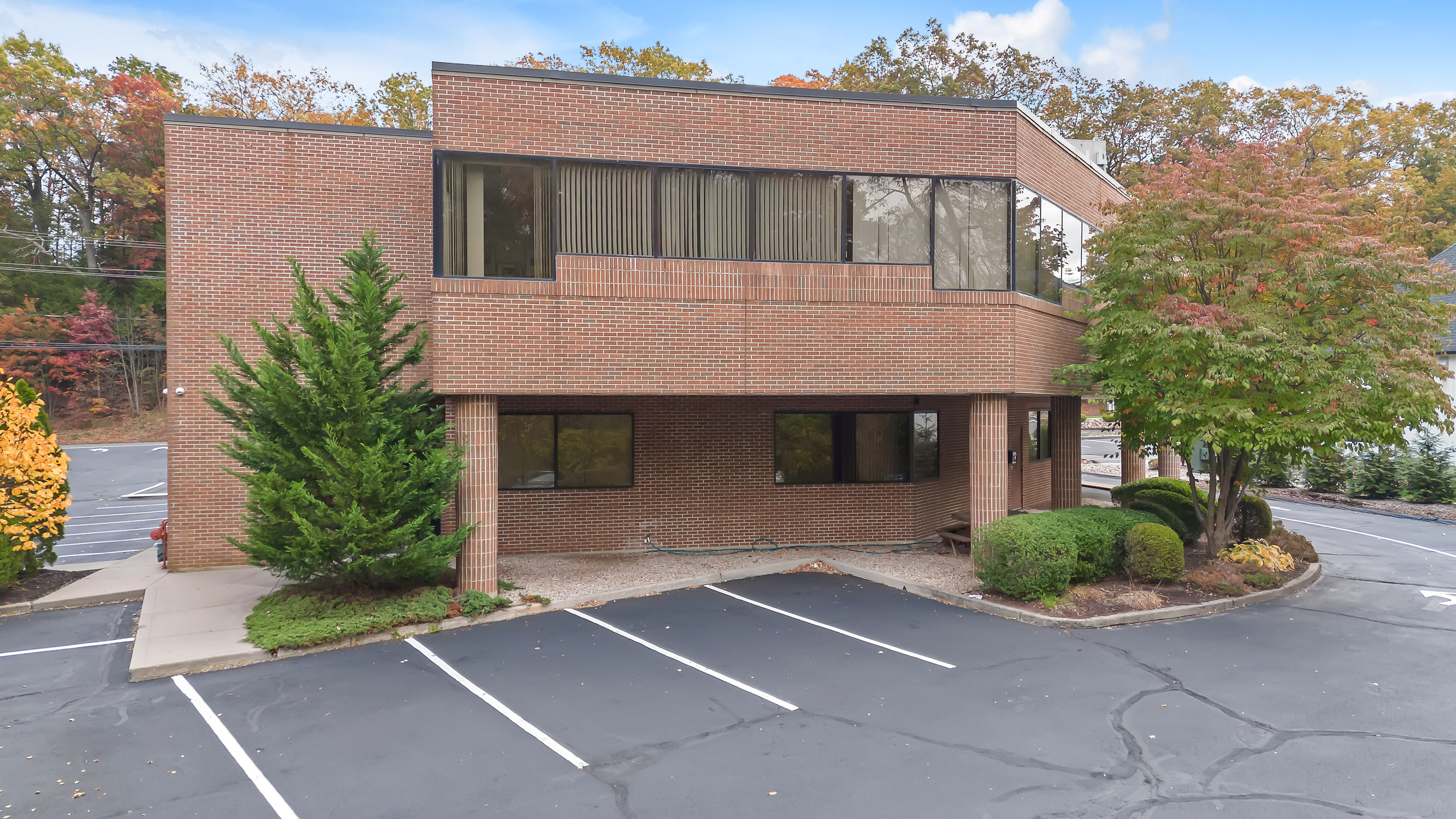 72 Queen Street Southington CT 06489