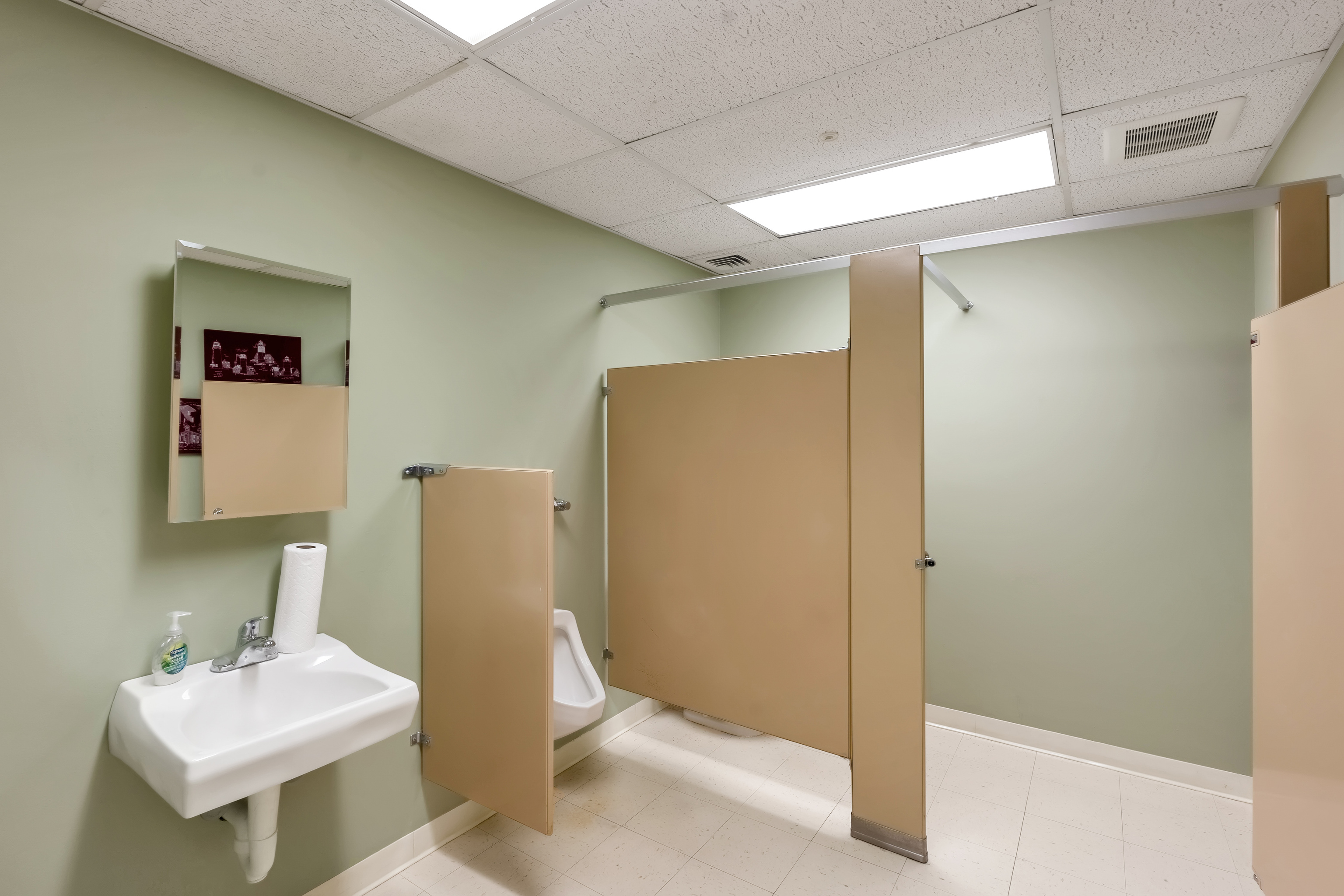 72 Queen Street Southington CT 06489