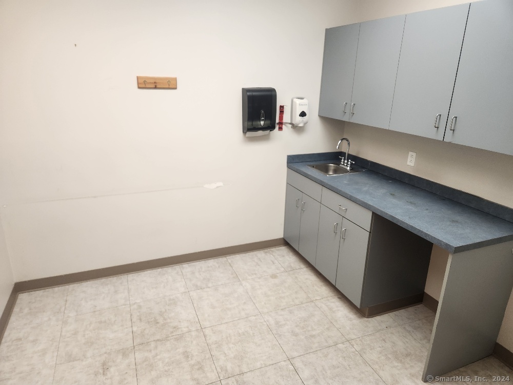 764 Campbell Avenue West Haven CT 06516