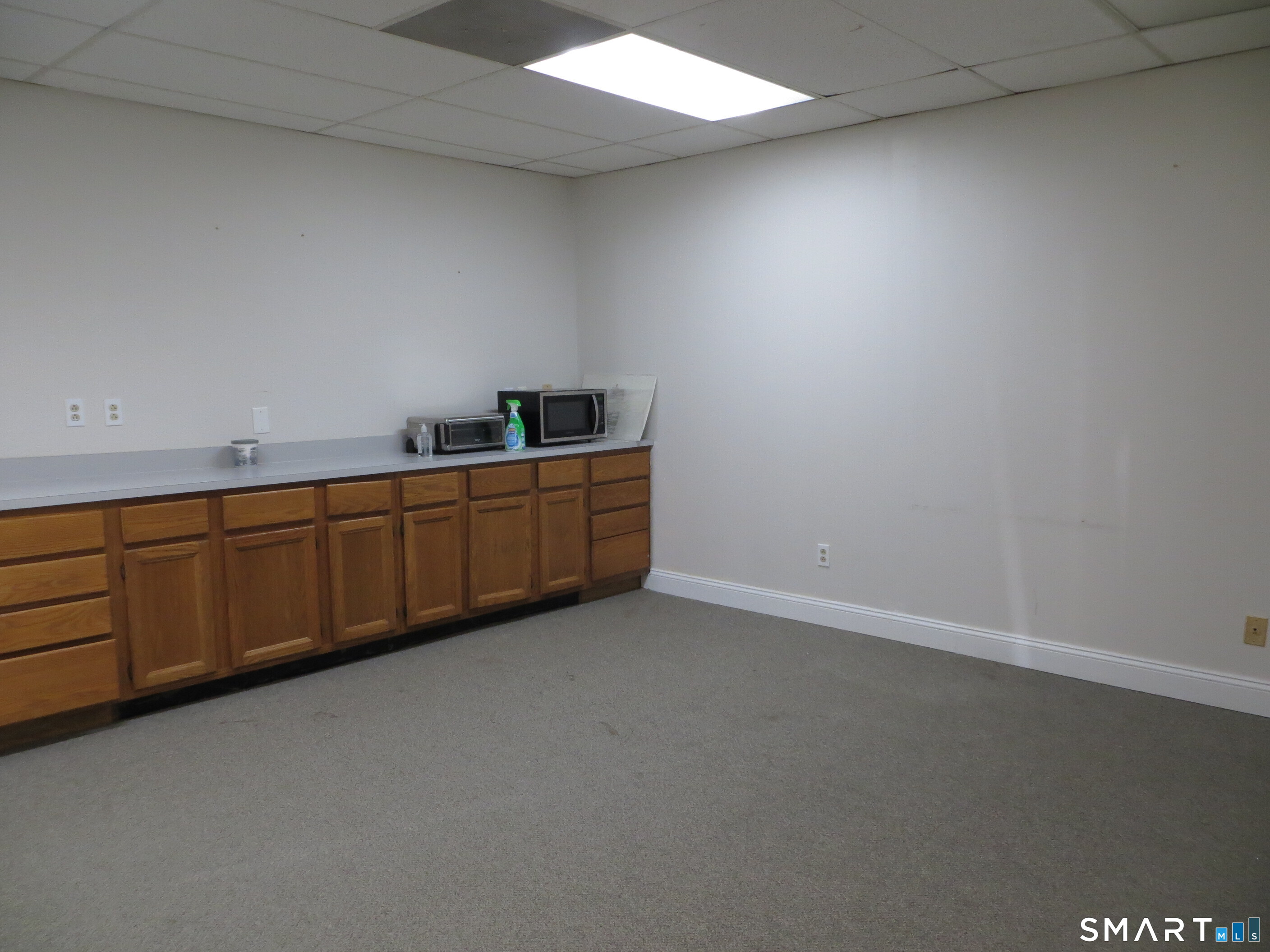 525 Bridgeport Avenue Shelton CT 06484