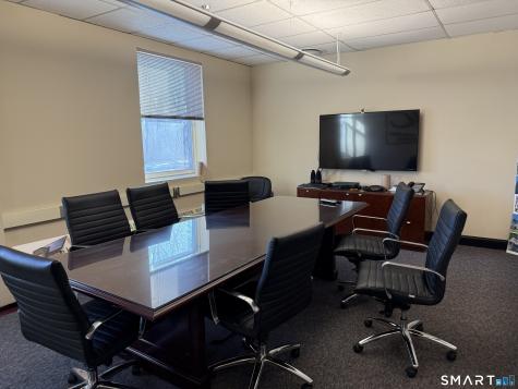 31 Pecks Lane Newtown CT 06470