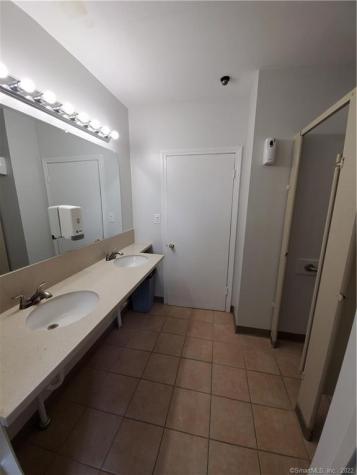 1200 Boston Post Road Guilford CT 06437