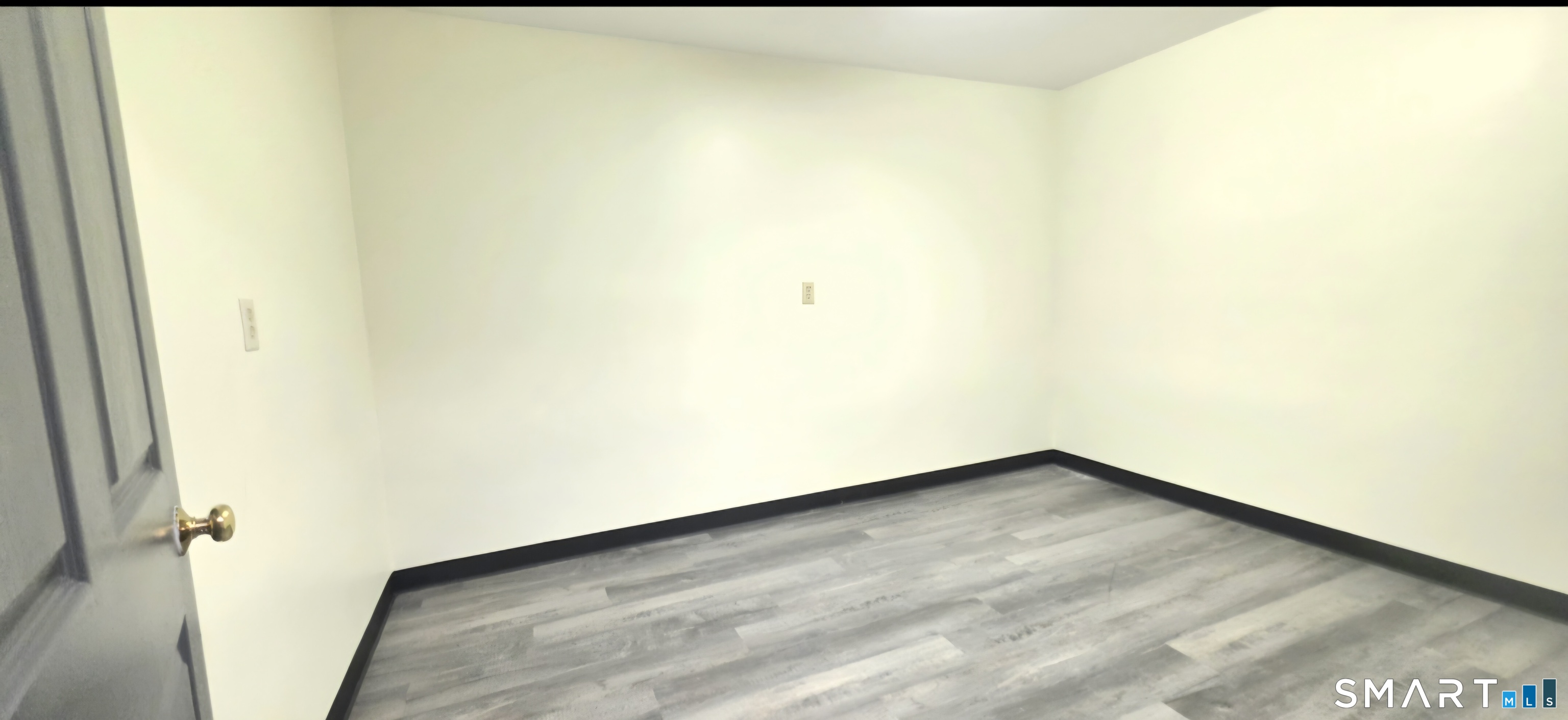 85 River Road Canton CT 06019