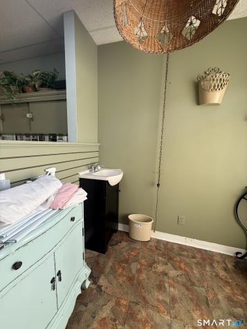 329 Main Street Wallingford CT 06492