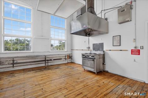 114 Orange Avenue West Haven CT 06461