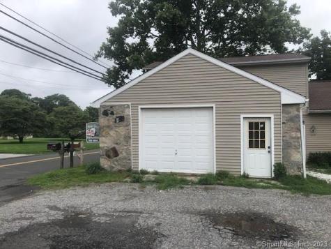 328 Federal Road Brookfield CT 06804