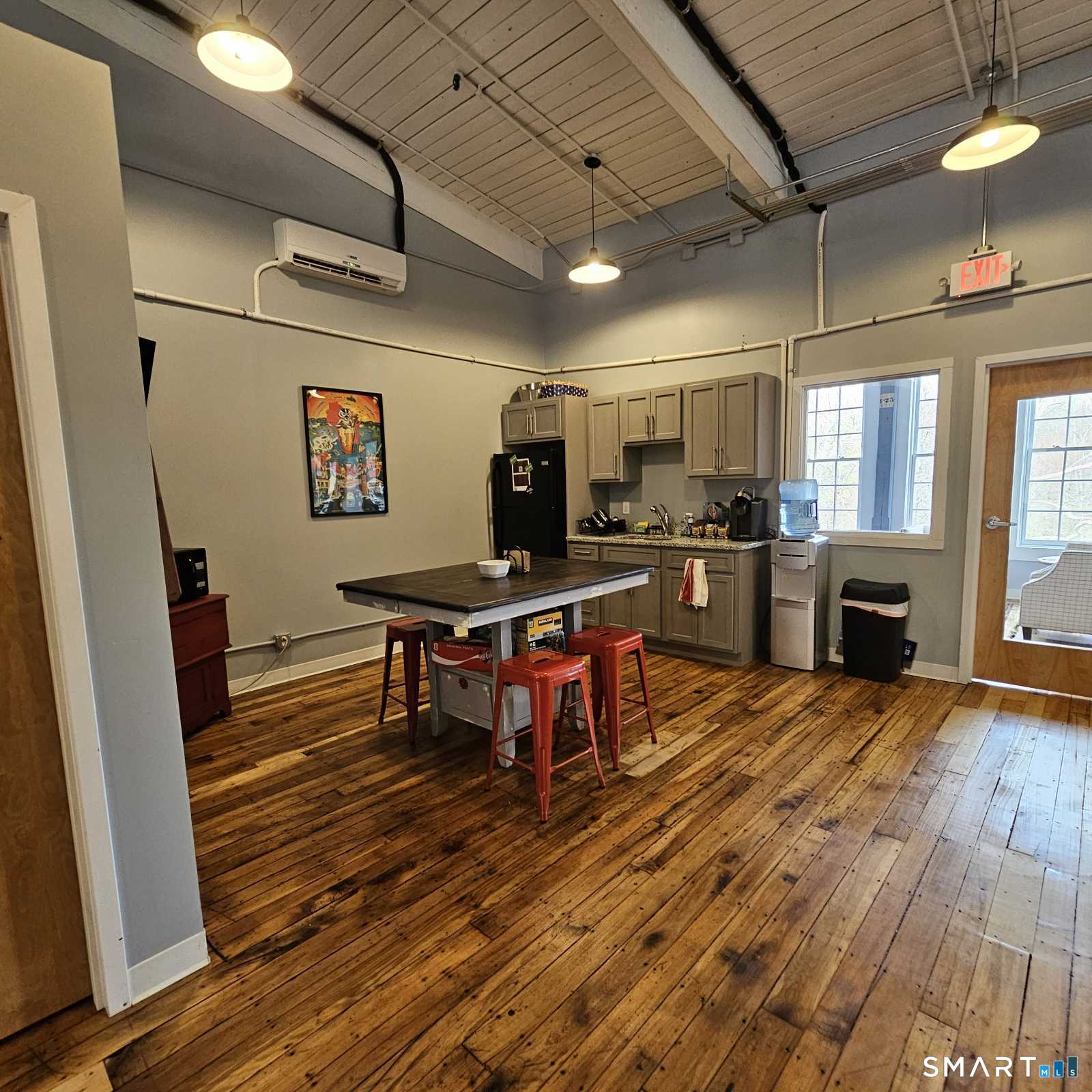 642 Hilliard Street Manchester CT 06040