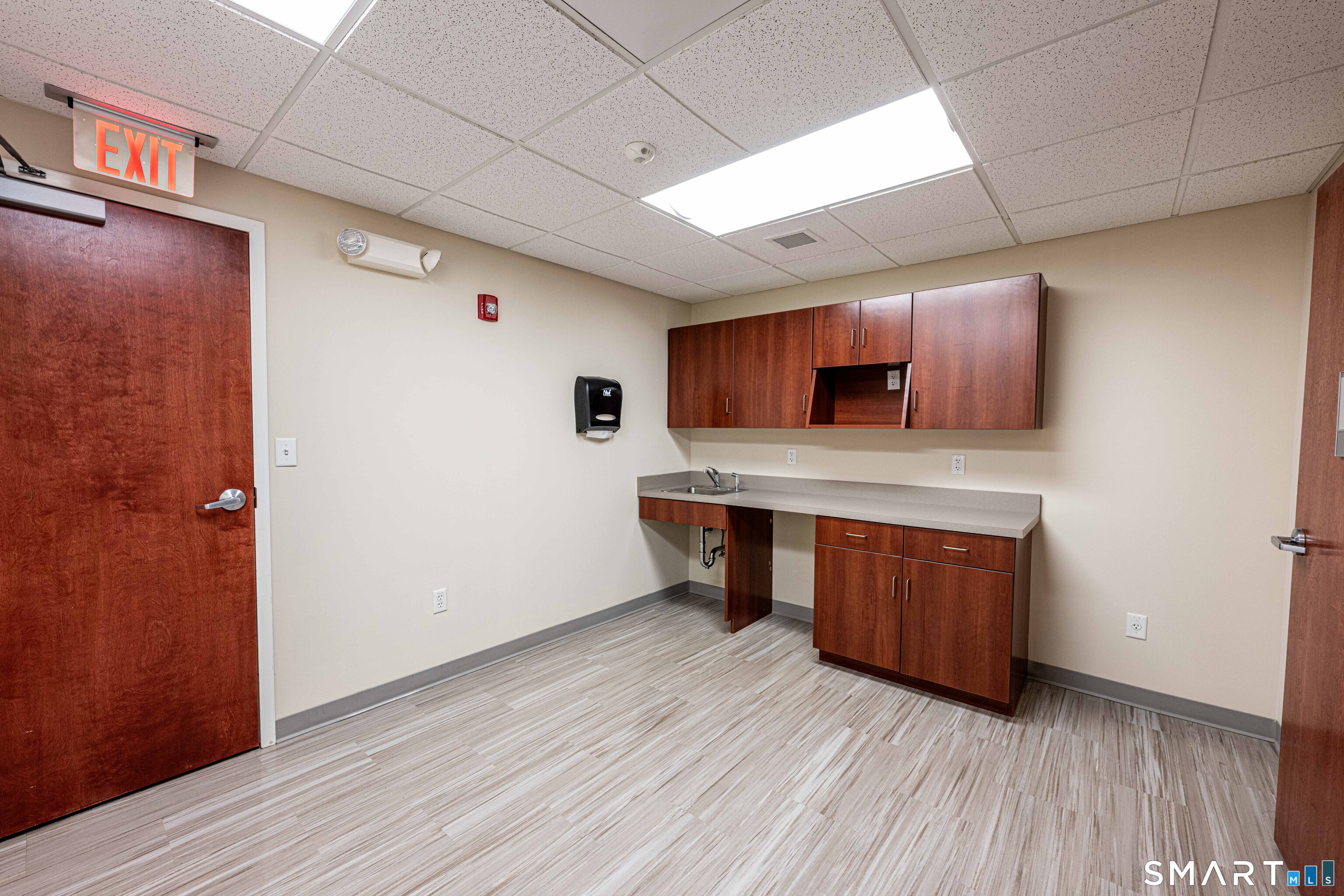 85 Barnes Road Wallingford CT 06492