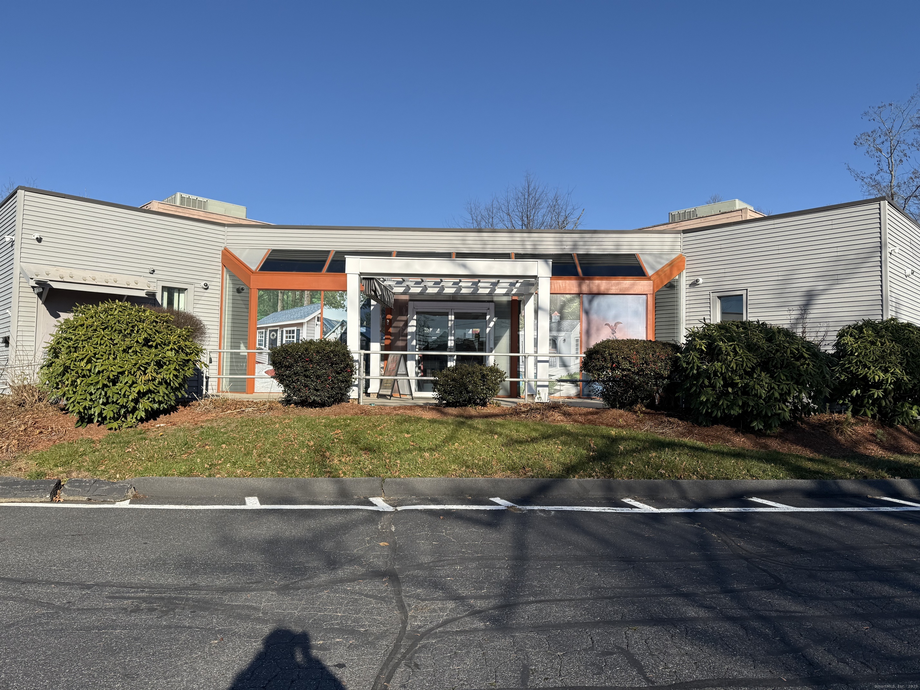 70 Boston Post Road Waterford CT 06385