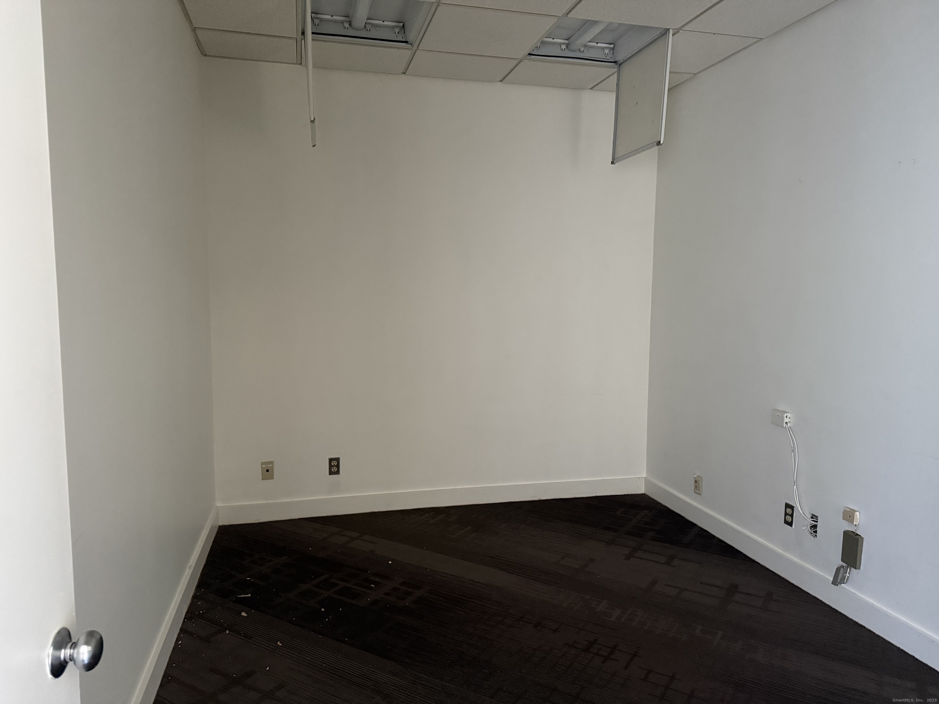 70 Boston Post Road Waterford CT 06385