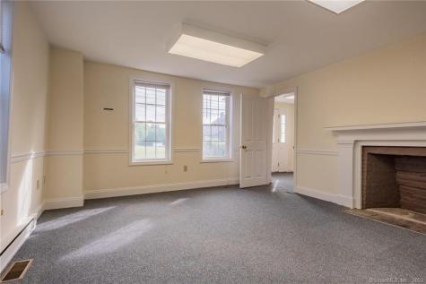 10 Bokum Road Essex CT 06426