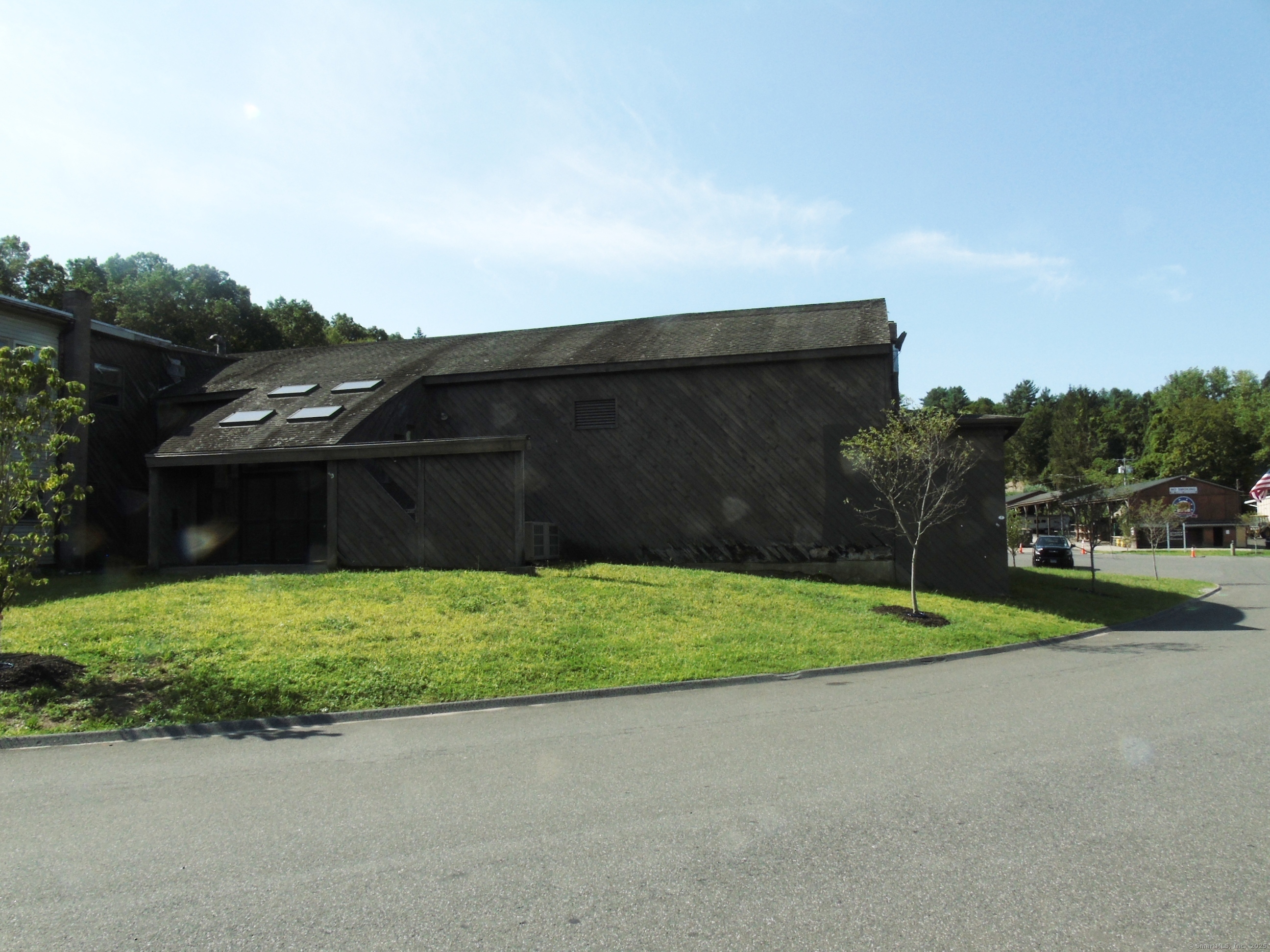 1545 Monroe Turnpike Monroe CT 06468