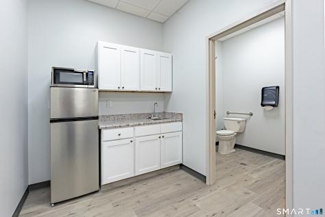 1336 East Main Street Meriden CT 06450