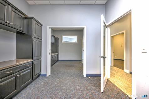 236 Boston Post Road Orange CT 06477