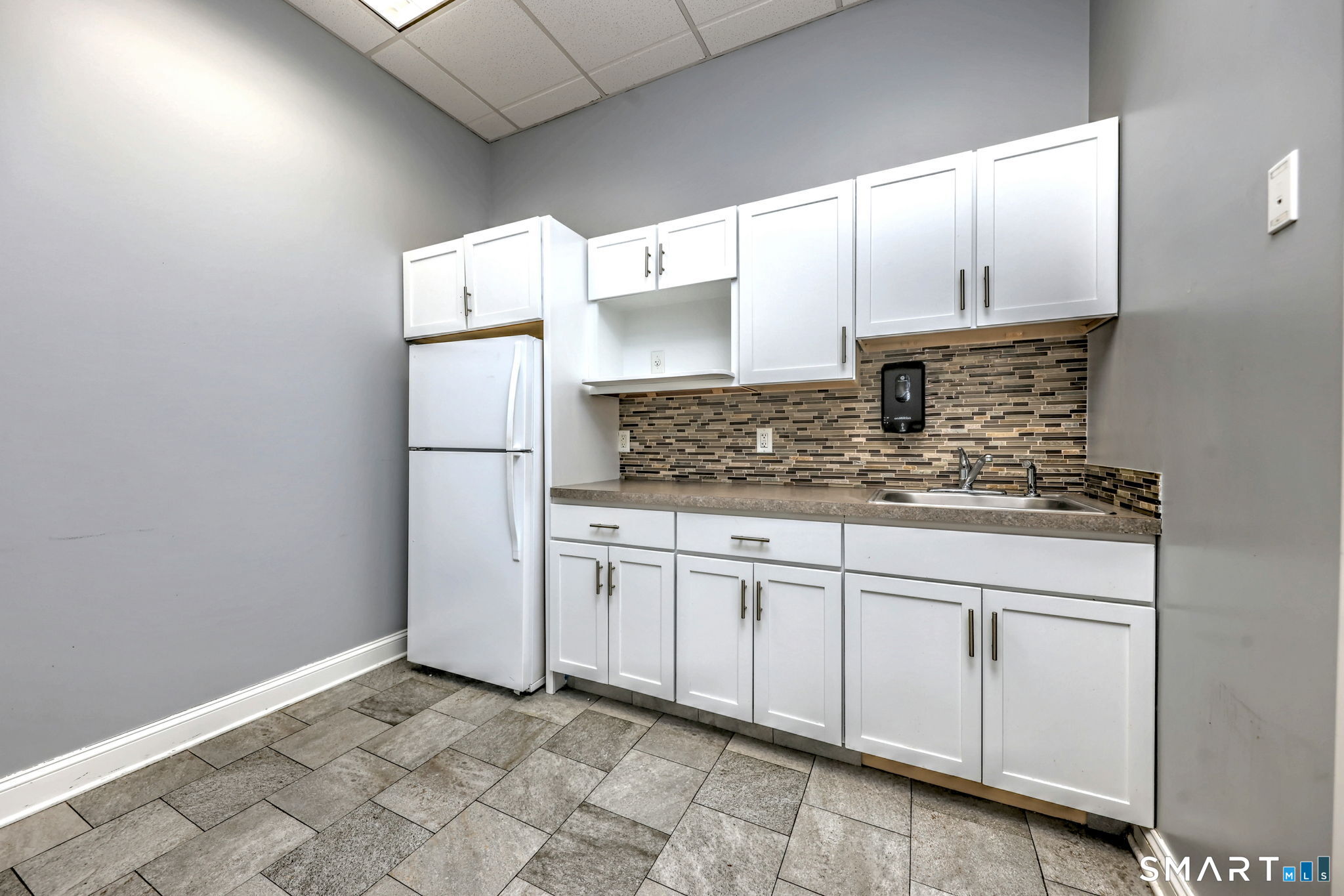 236 Boston Post Road Orange CT 06477