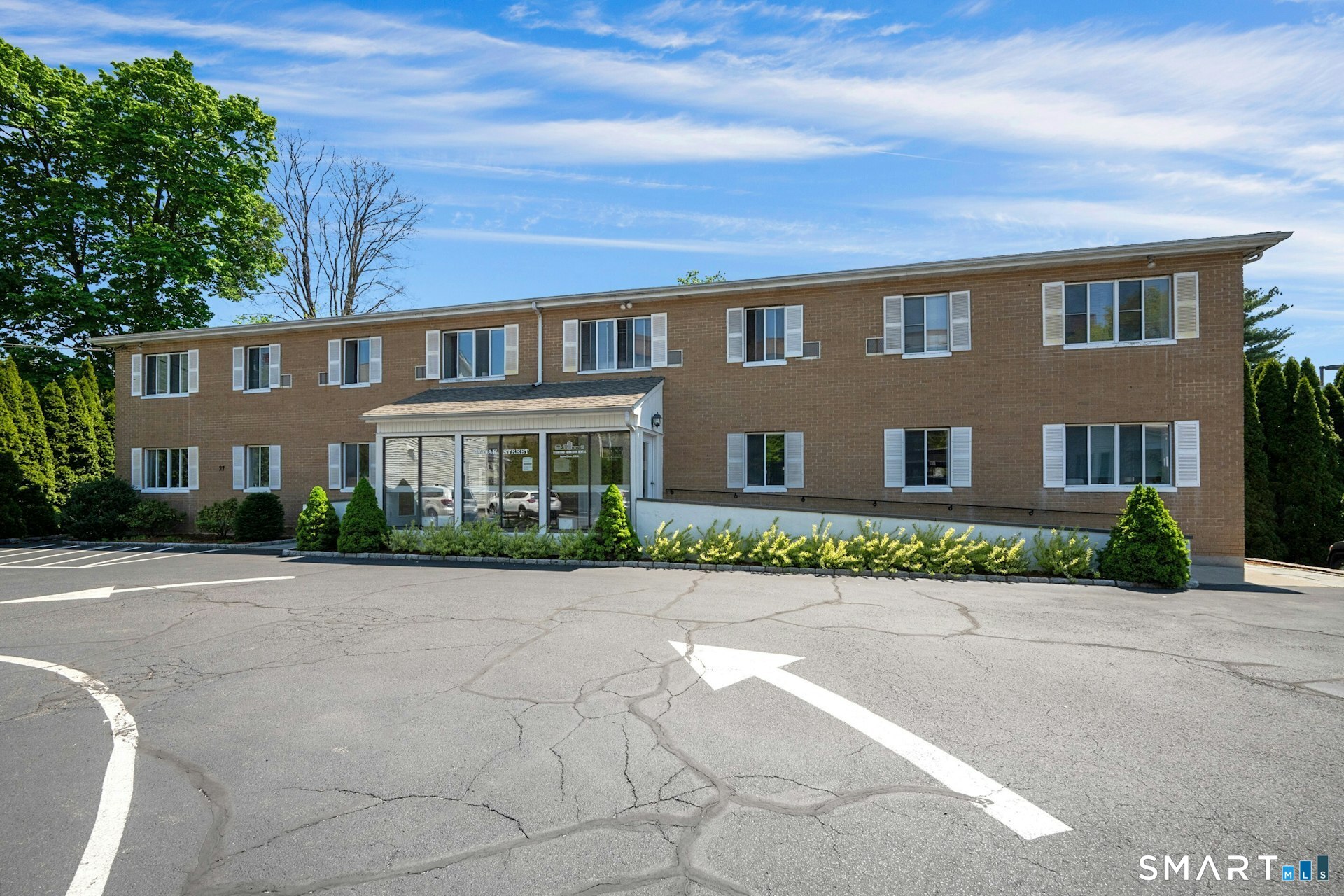 27 Oak Street Stamford CT 06905