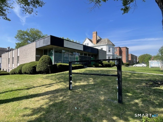 593 Farmington Avenue Hartford CT 06105