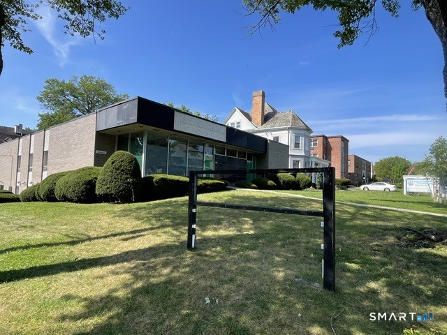 593 Farmington Avenue Hartford CT 06105