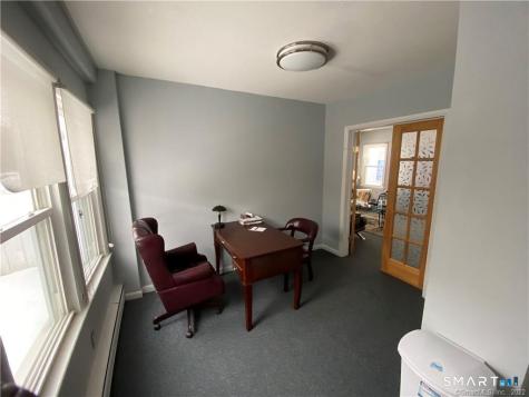 585 Burnside Avenue East Hartford CT 06108
