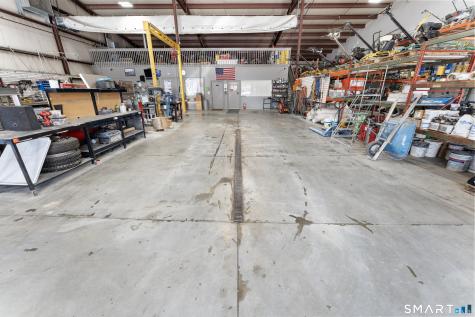 13 West Parkway Plainfield CT 06374