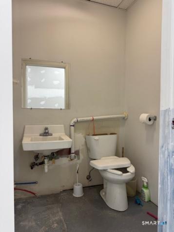 54 Chamberlain Highway Meriden CT 06451