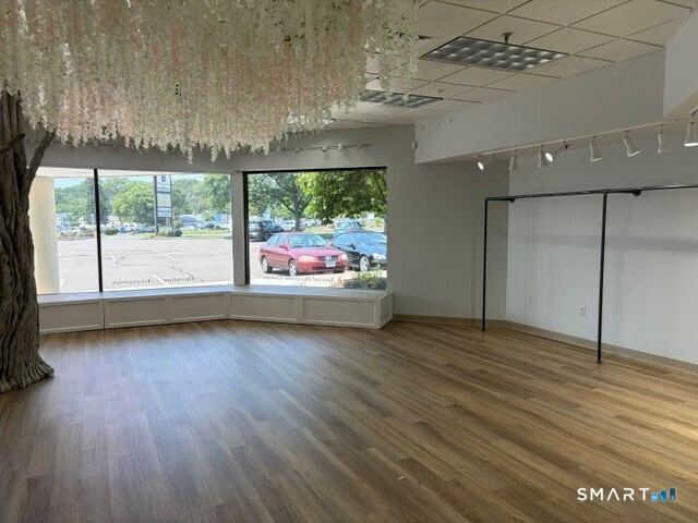 236 Boston Post Road Orange CT 06477