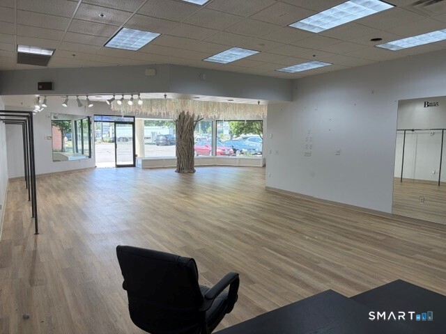 236 Boston Post Road Orange CT 06477