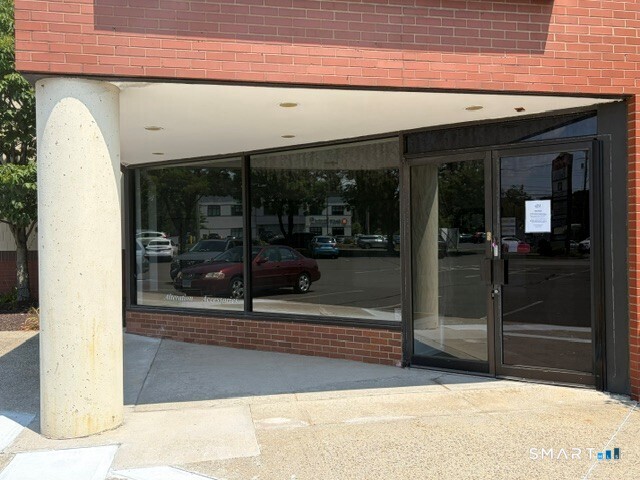 236 Boston Post Road Orange CT 06477