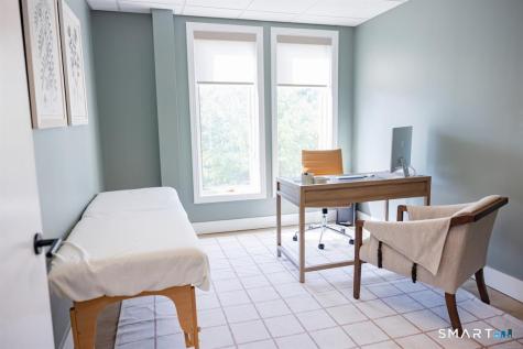 883 Black Rock Turnpike Fairfield CT 06825