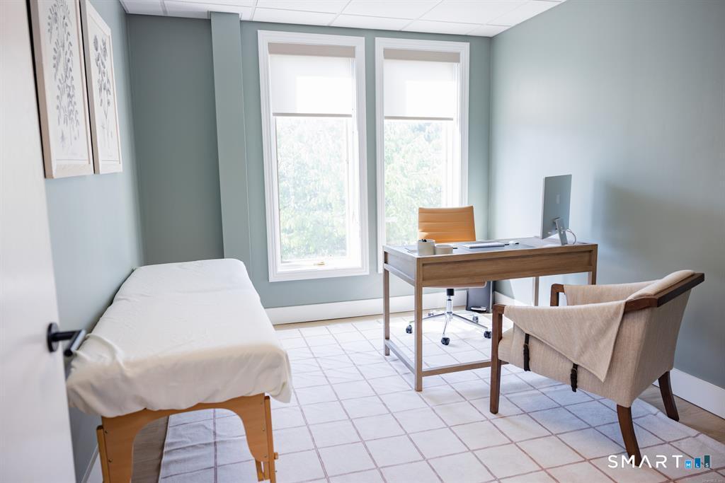 883 Black Rock Turnpike Fairfield CT 06825