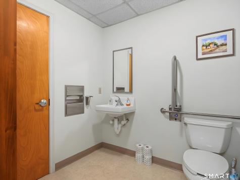 6 Woodland Road Madison CT 06443