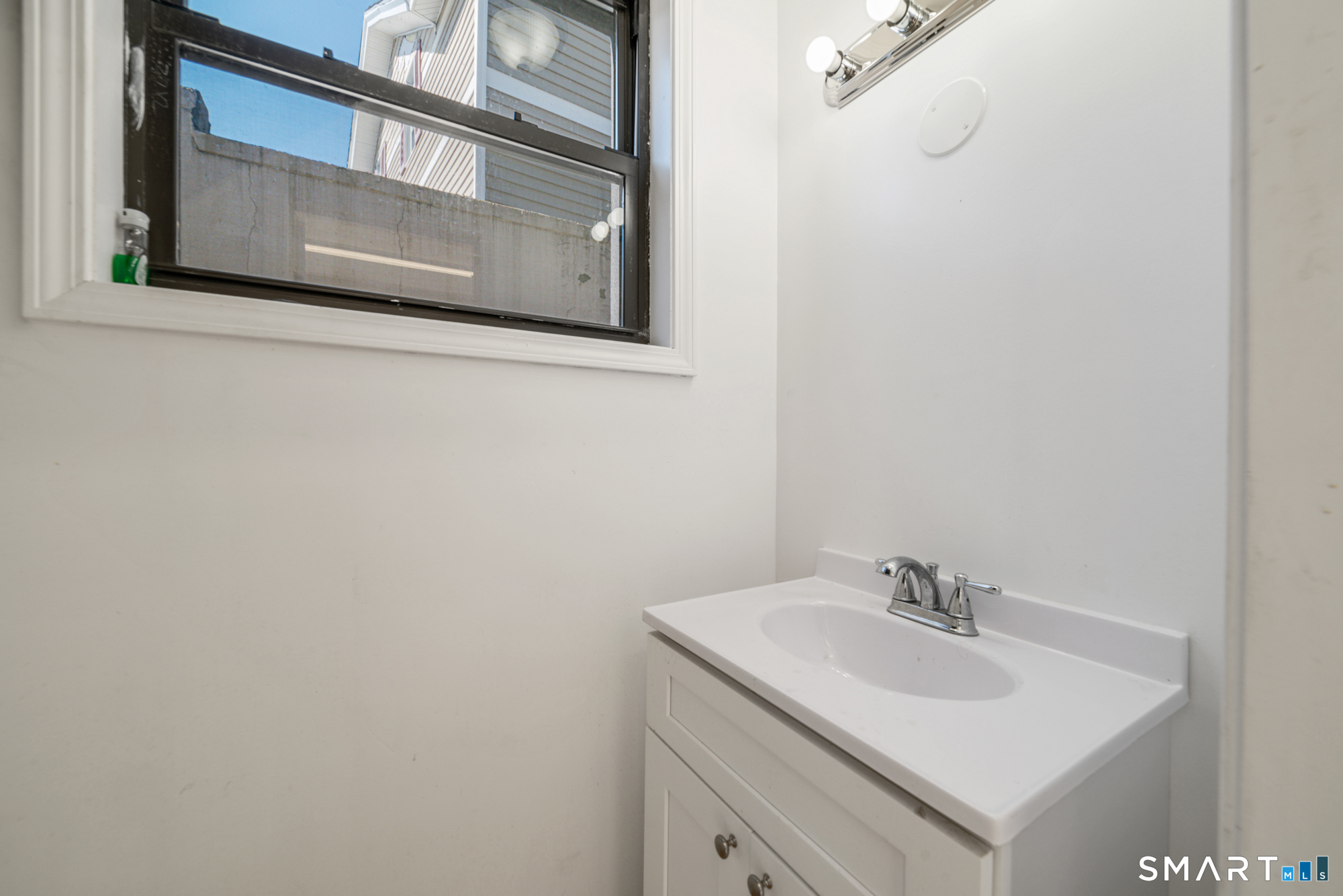 49 Hill Street Waterbury CT 06704