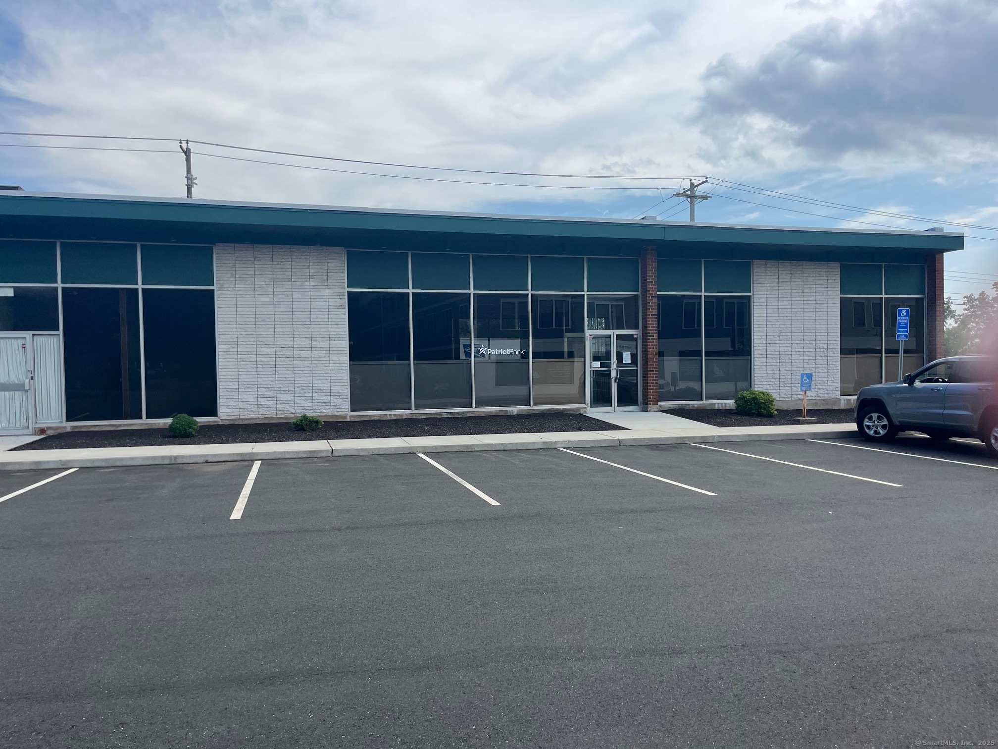 33 Old Tavern Road Orange CT 06477