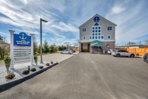 4 Broadway Avenue Extension Stonington CT 06355