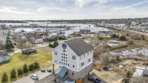 4 Broadway Avenue Extension Stonington CT 06355