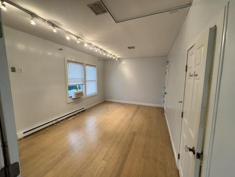 4 Broadway Avenue Extension Stonington CT 06355