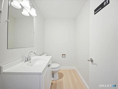 4 Broadway Avenue Extension Stonington CT 06355