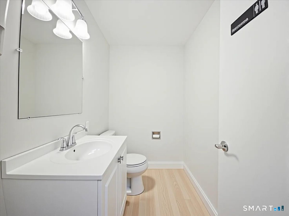 4 Broadway Avenue Extension Stonington CT 06355