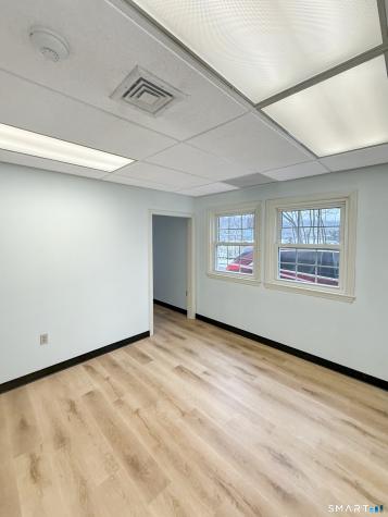 131 Boston Post Road East Lyme CT 06333