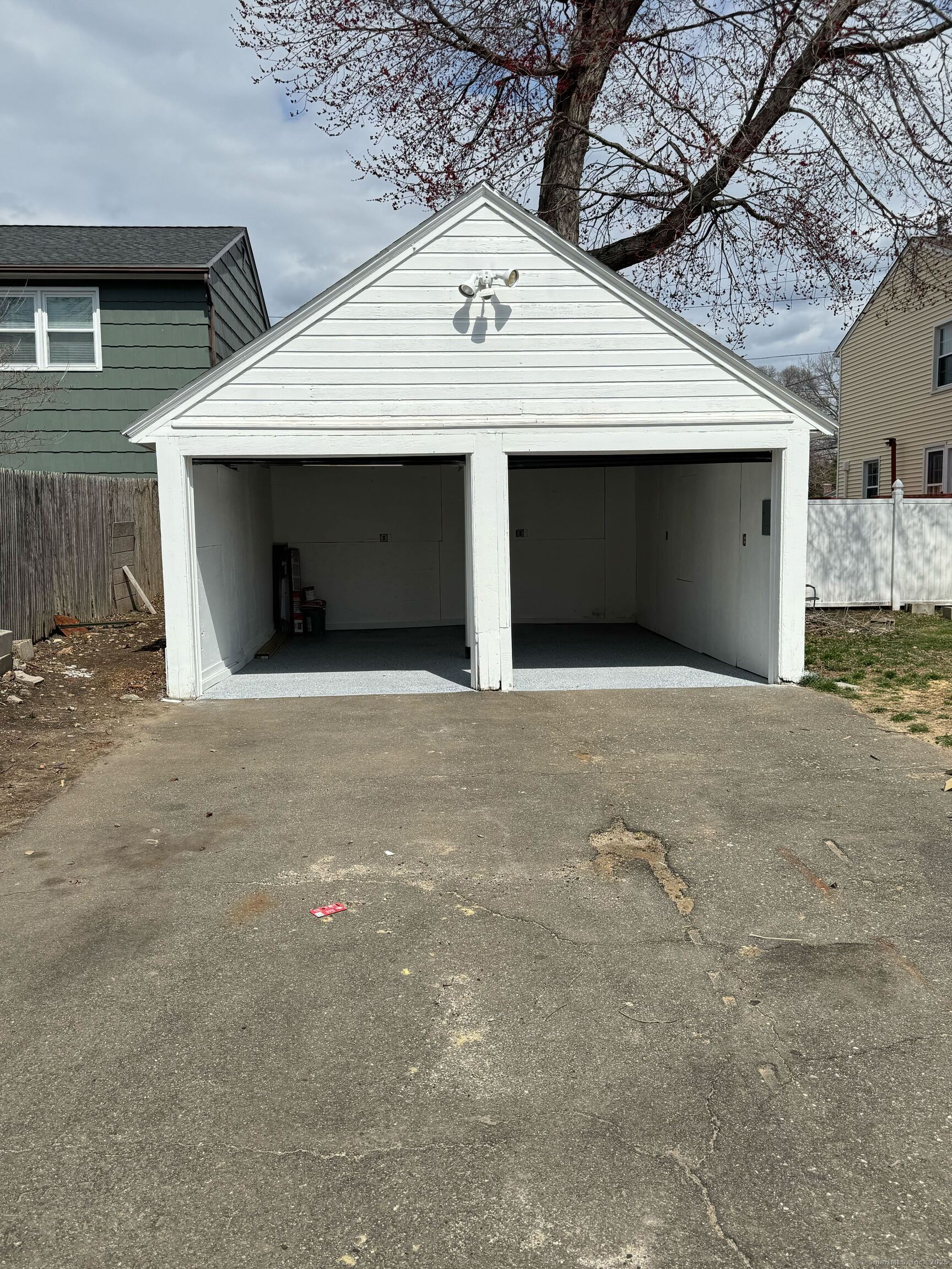 615 B E. Main Street Stratford CT 06614