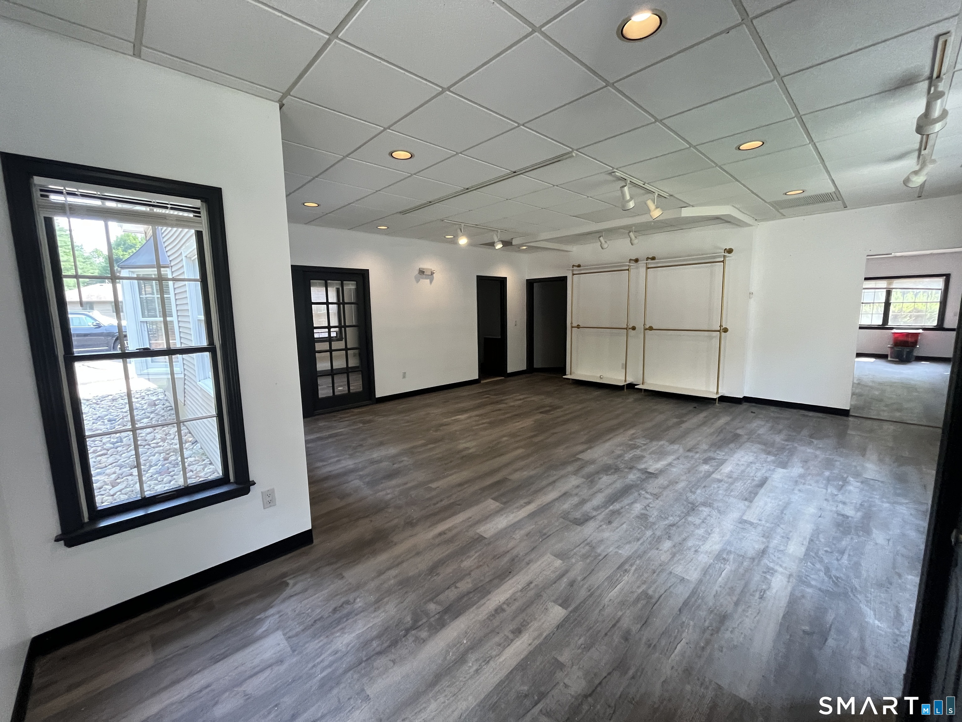 85 River Road Canton CT 06019