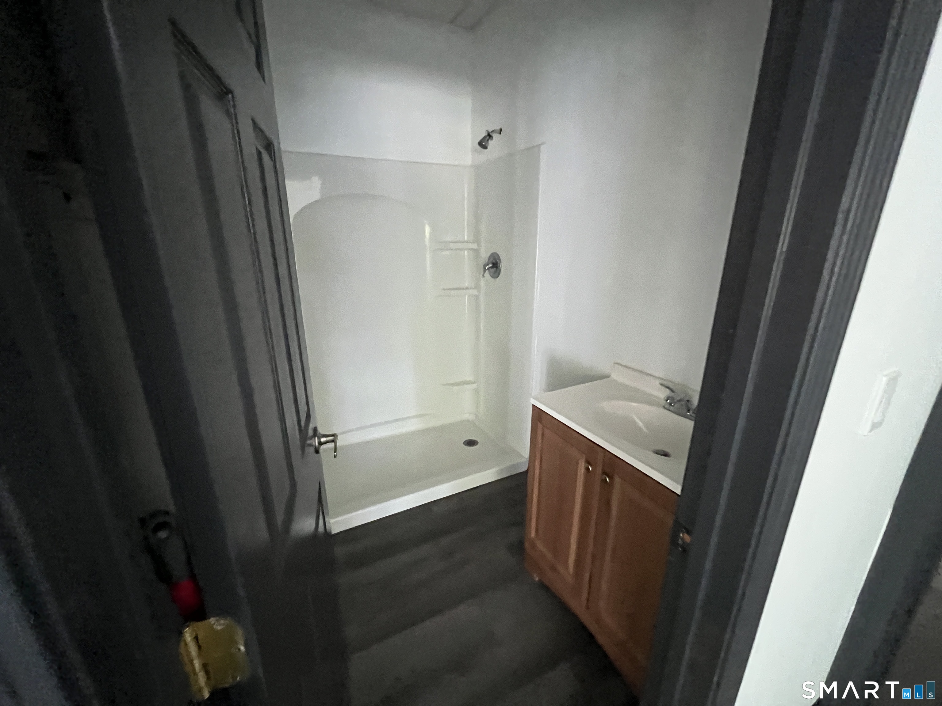 85 River Road Canton CT 06019