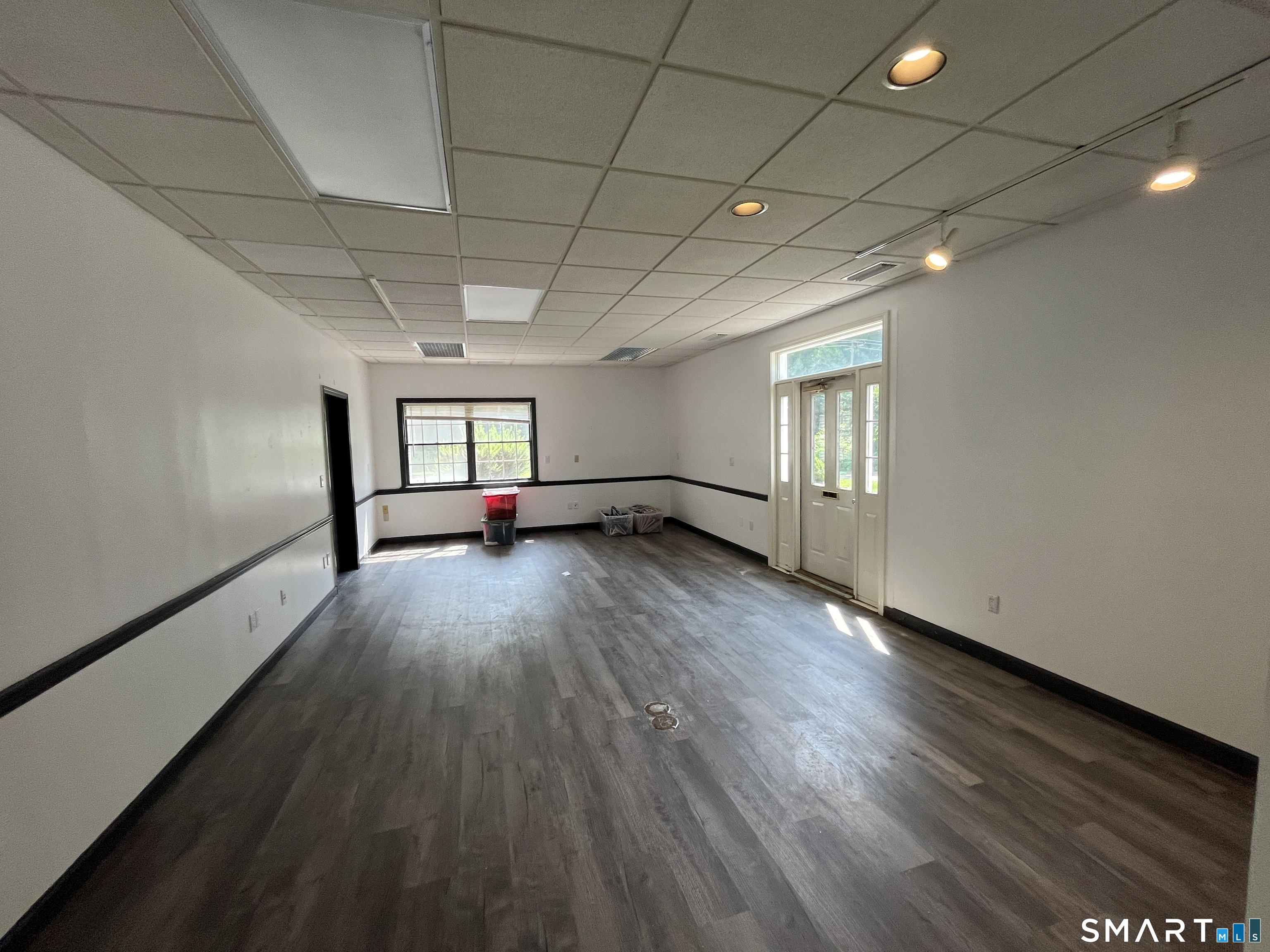 85 River Road Canton CT 06019