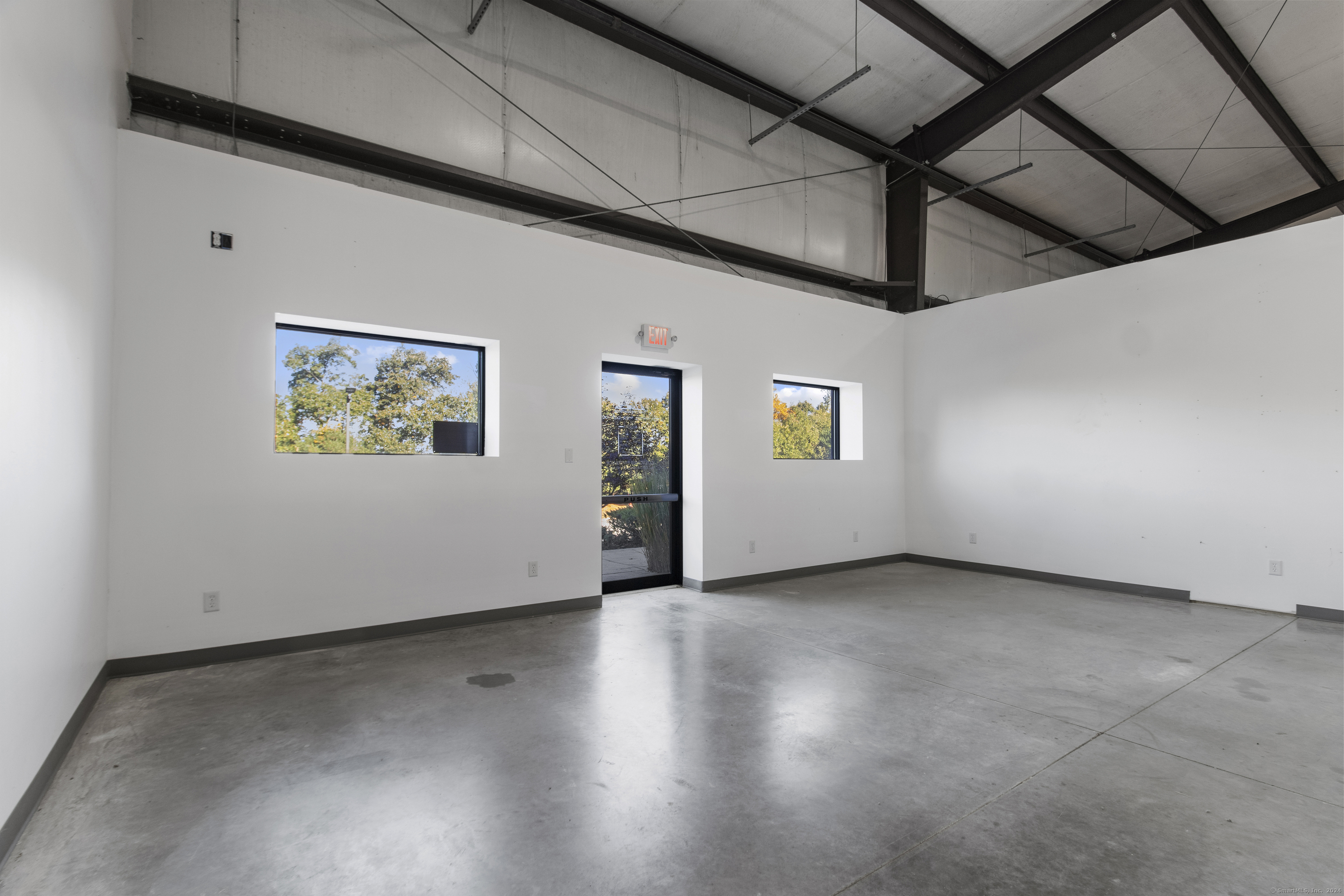 13 West Parkway Plainfield CT 06374