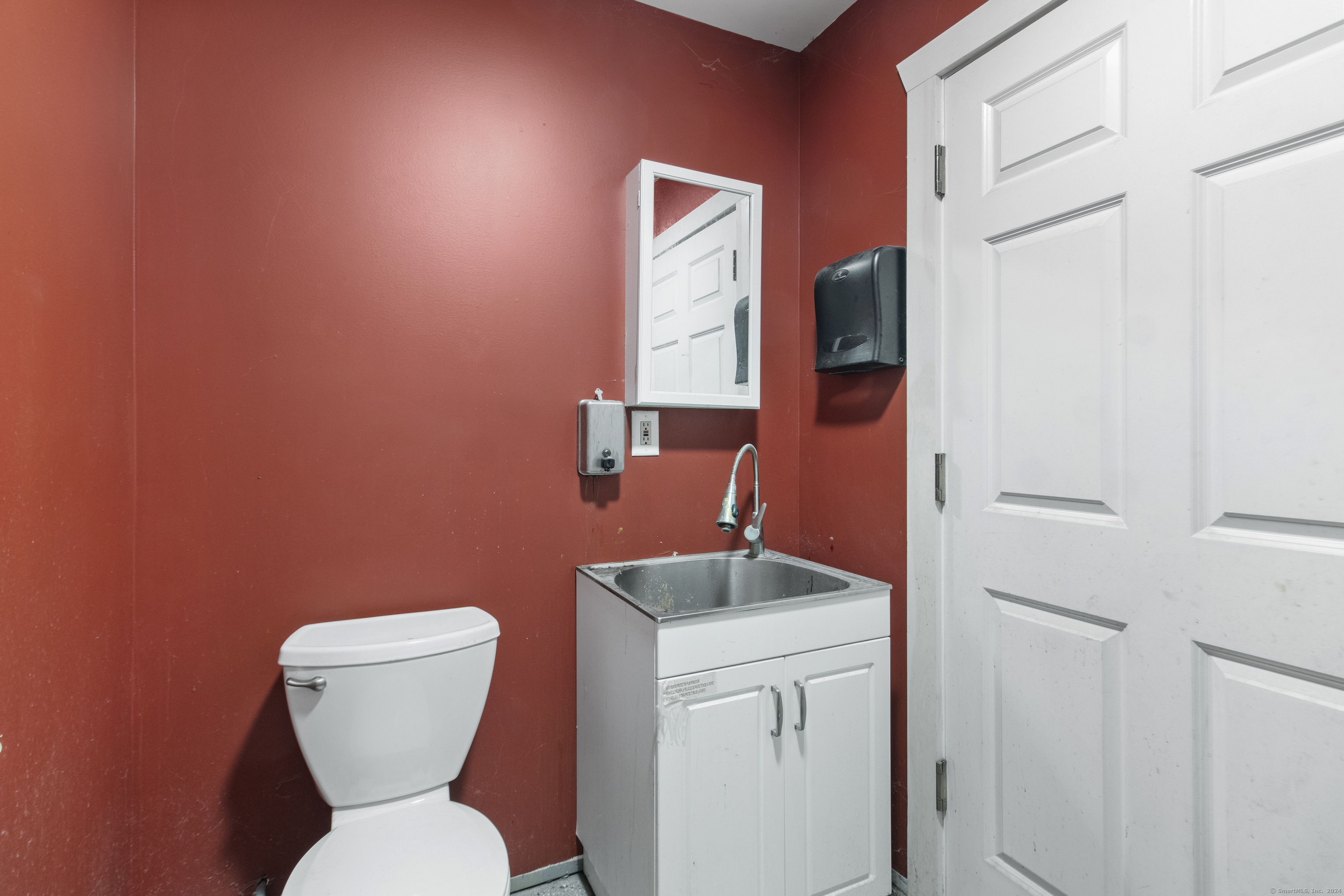 13 West Parkway Plainfield CT 06374