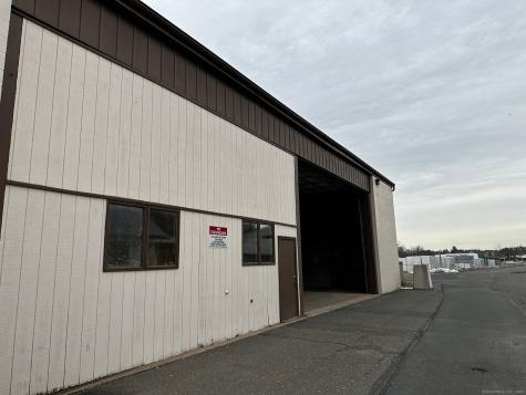 61 Ffyler Place Suffield CT 06078