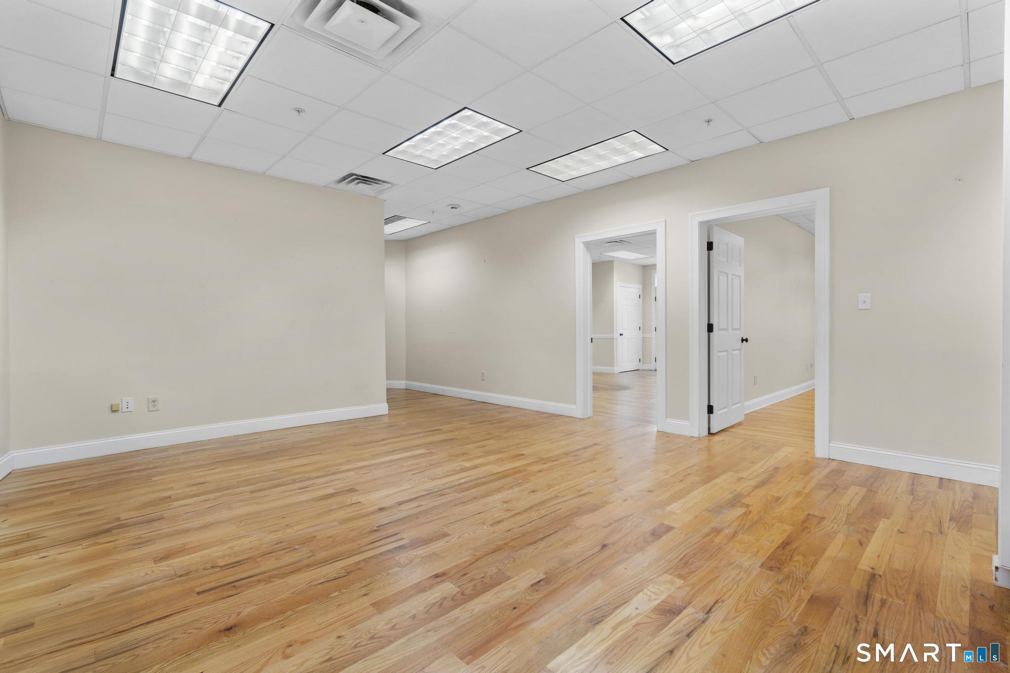 2488 Boston Post Road Guilford CT 06437